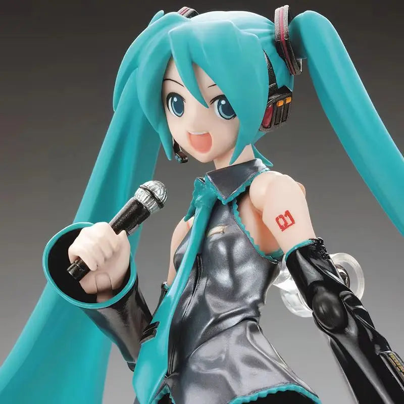 Hatsune Miku Figure (Movable Joints)