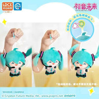 Hatsune Miku Spinning Pigtails