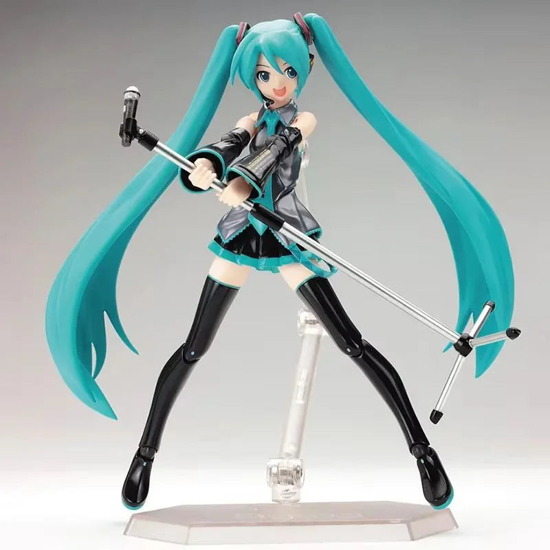 Hatsune Miku Figure (Movable Joints)