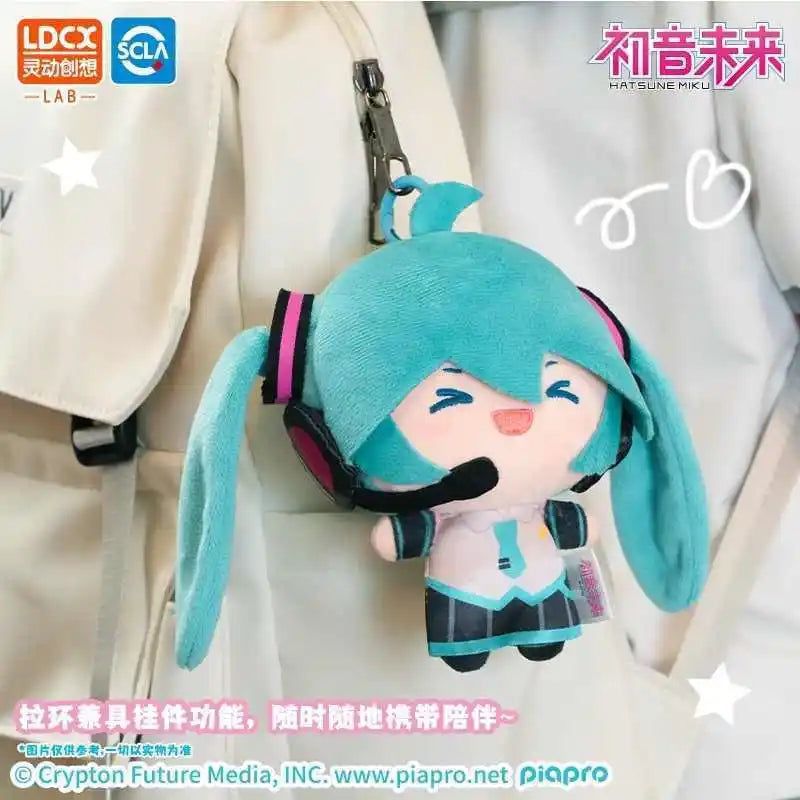 Hatsune Miku Spinning Pigtails